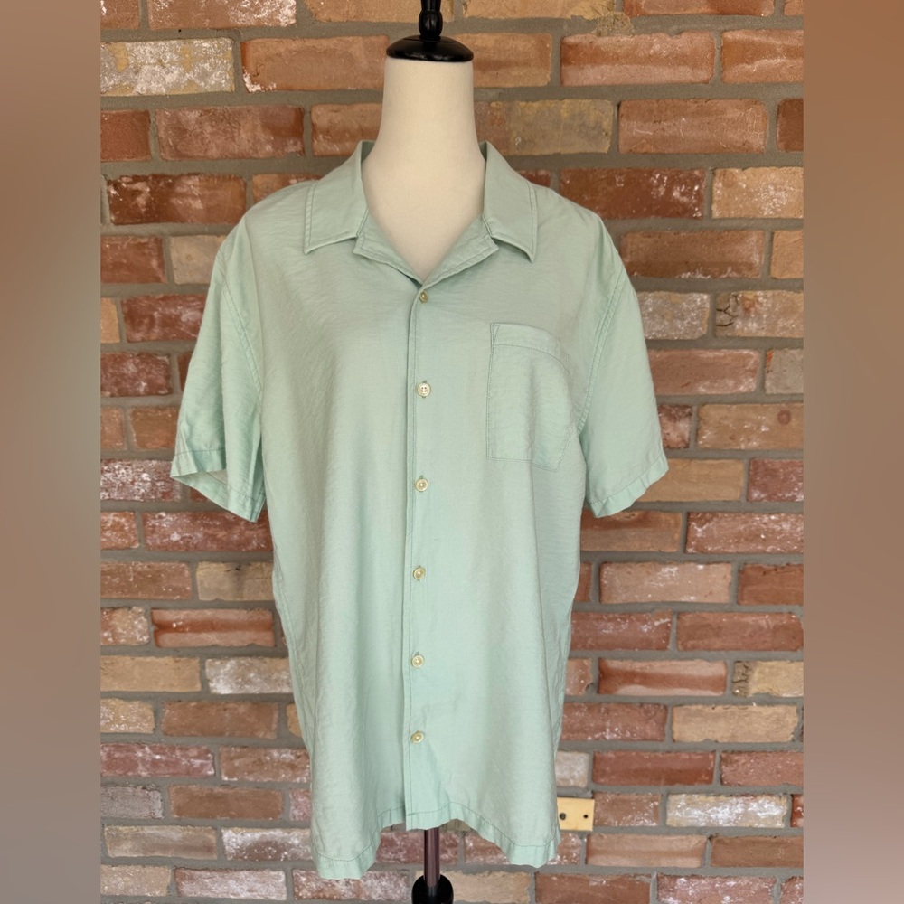 Dan John Mint Short Sleeved Button Down Size XXL